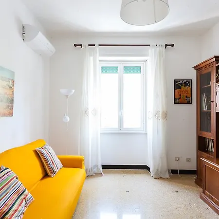 Comfortable Flat Near St. Peter S *