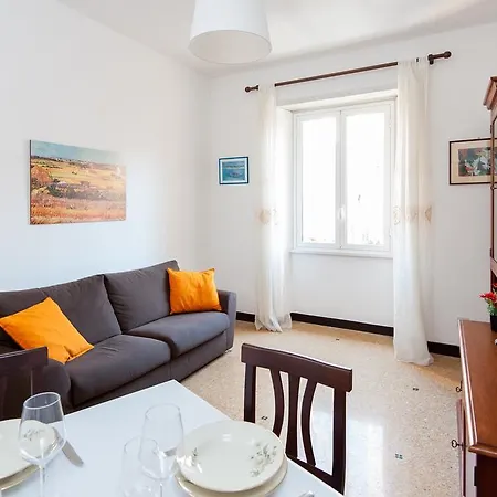 Comfortable Flat Near St. Peter S Apartmán *