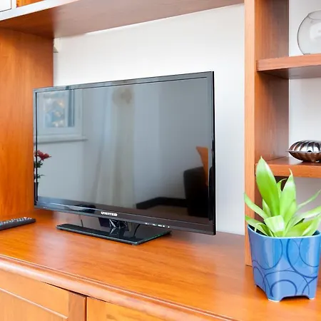 Comfortable Flat Near St. Peter S *